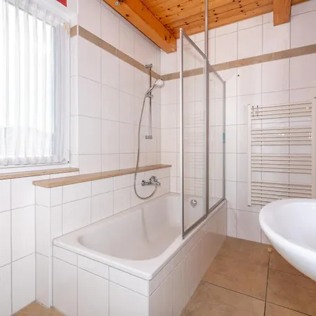 Zur Meeresbrise App4 *